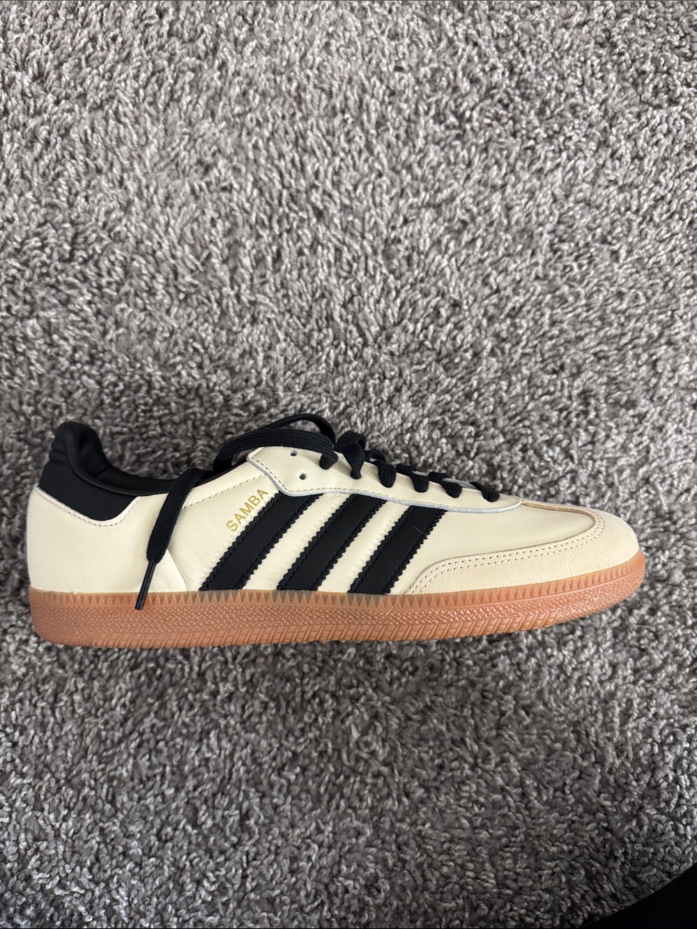 adidas Cream and Black Samba NWT - Picture 2 of 4